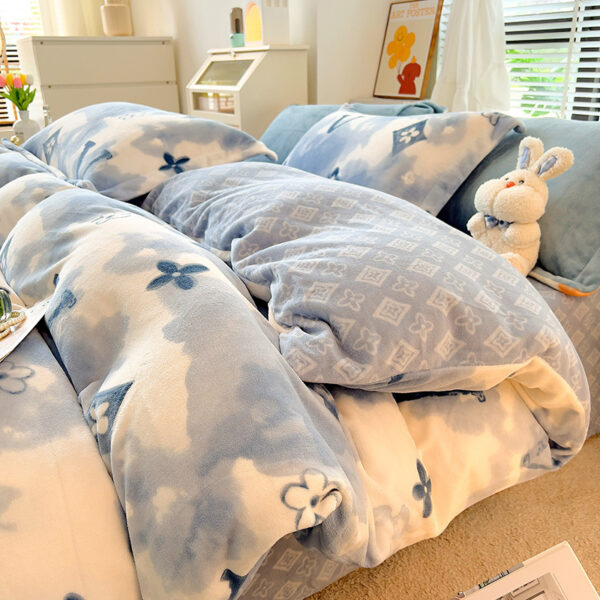 Velvet Striped Bed Cover Four-piece Set - Image 4